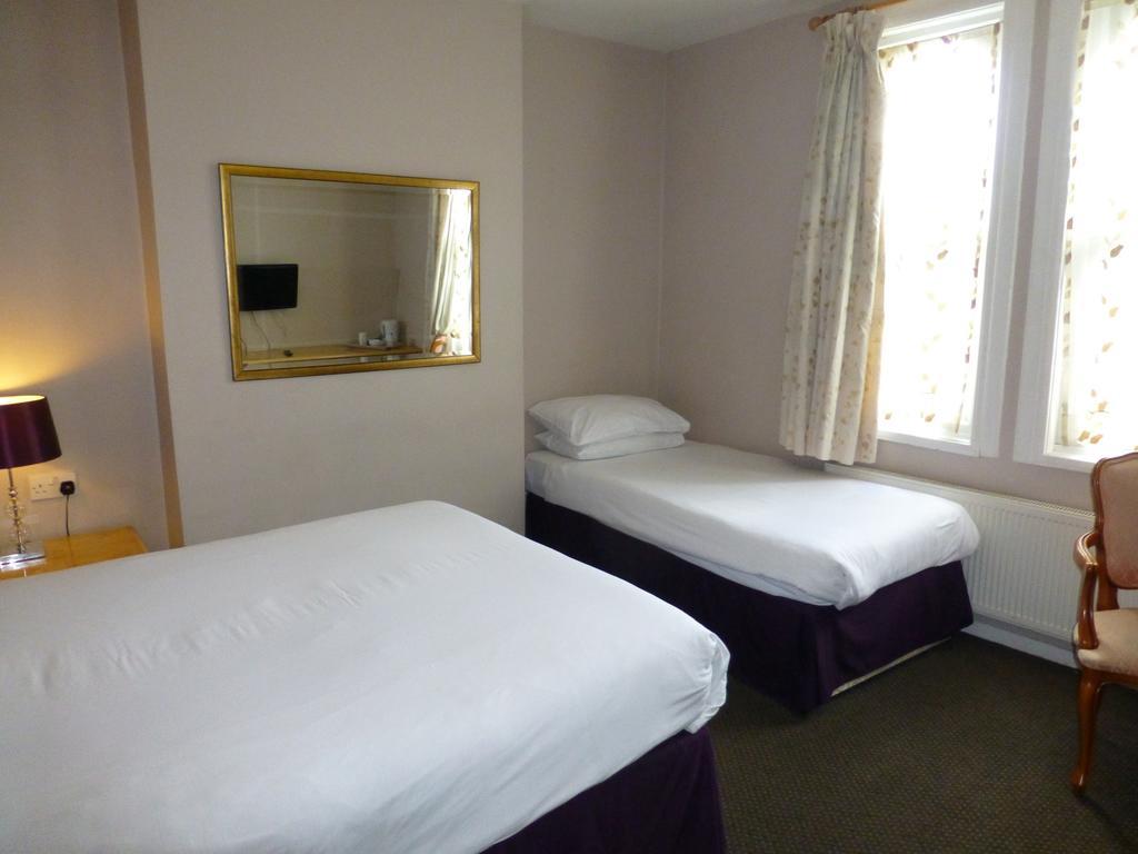 Prince Hotel Smethwick Phòng bức ảnh